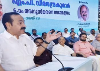 എം.പി.വീരേന്ദ്രകുമാർ അറിവിന്റെയും പരിസ്ഥിതി രാഷ്ട്രീയത്തിന്റെയും മങ്ങാത്ത പ്രകാശഗോപുരം- മുഖ്യമന്ത്രി