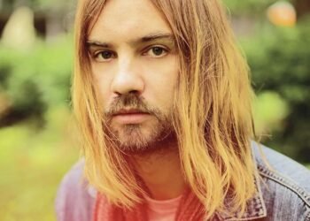 Dracula by Kevin Parker, A Drug Lord Anti History