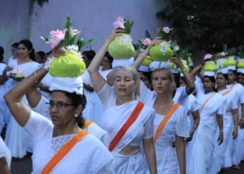 ഗുരുഭക്തിയുടെ നിറവിൽ ശാന്തിഗിരിയിൽ പൂർണ്ണ കുംഭമേള