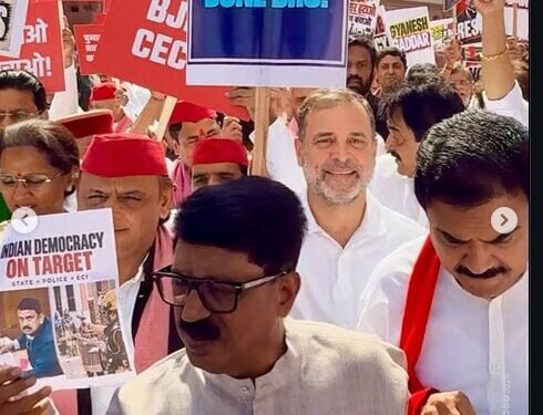 ഗ്യാനേഷ് കുമാറിന്റെ രാജി ആവശ്യവുമായി ഇന്ത്യ സഖ്യം നടത്തുന്ന പ്രതിഷേധം നാലാം ദിനത്തിലേക്ക്