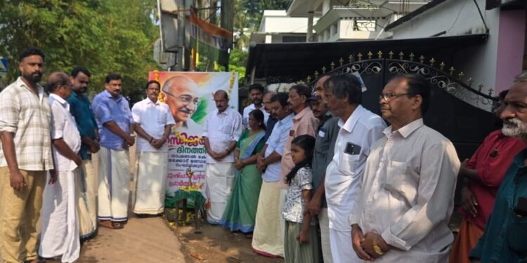കോണ്ഗ്രസ് കോലിയക്കോട് മണ്ഡലം കമ്മിറ്റിയുടെ ആഭിമുഖ്യത്തില് ഗാന്ധി ജയന്തി ആഘോഷിച്ചു