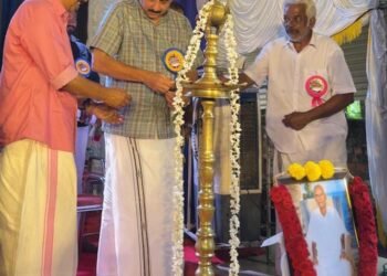 ‘ആരാവണം?’ എന്ന് മന്ത്രി; ‘മന്ത്രിയാവണം’ എന്ന് ഇരട്ടക്കുട്ടികൾ