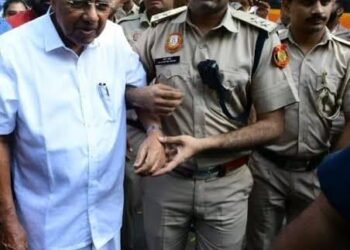 Rajya Sabha MP, Ex Chief Minister detained in Delhi