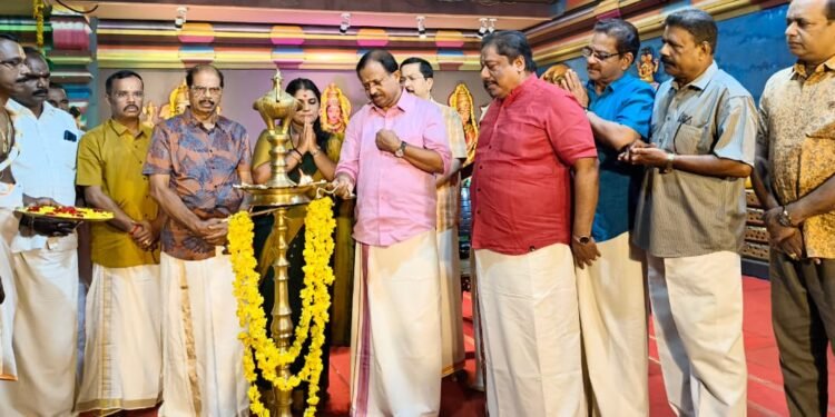 വെൺപാലവട്ടം ശ്രീ ഭഗവതി ക്ഷേത്രത്തിലെ നവരാത്രി ഉത്സവം 21ന് സമാപിക്കും
